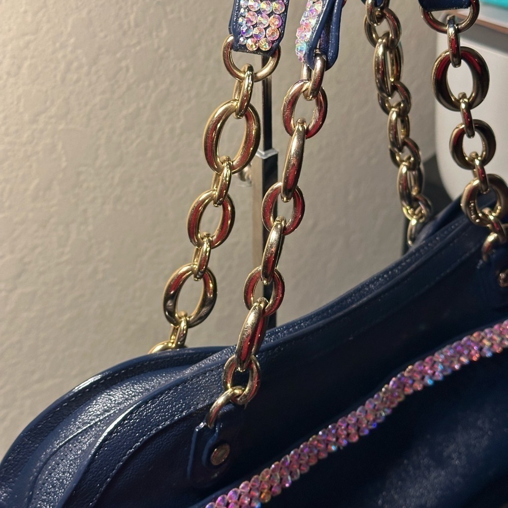 🩵Authentic Bvlgari White Leather Shoulder Bag🩵 - Picture 14 of 16